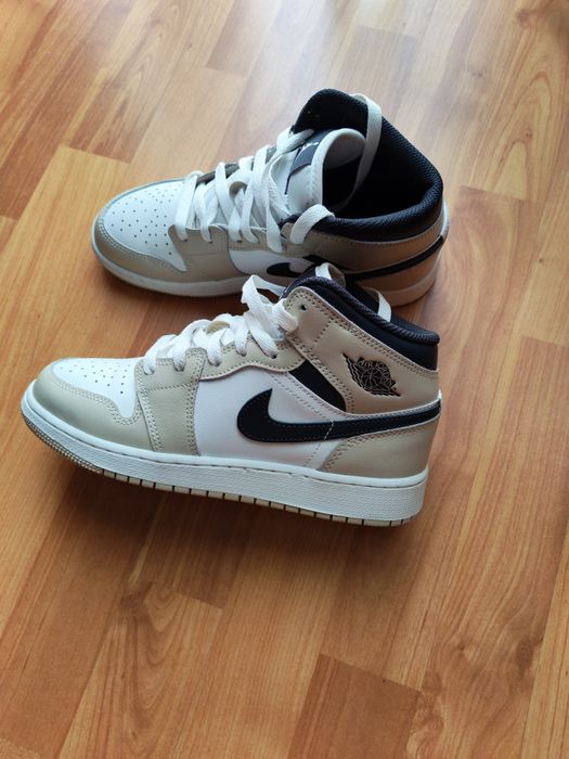 ADIDASI Jordan 1 Mid Noi De Vanzare