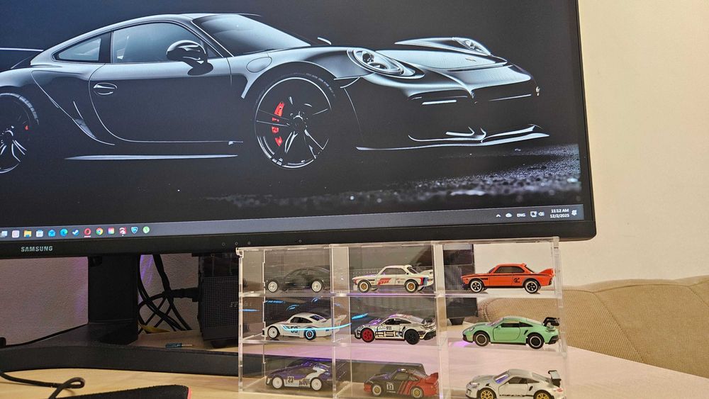 Display premium pentru masinute