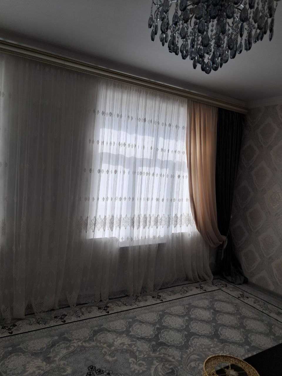 2 қаватли ҳовли срочна сотилади