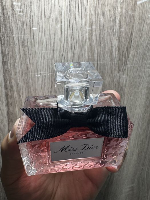 Christian Dior Miss Dior Essence