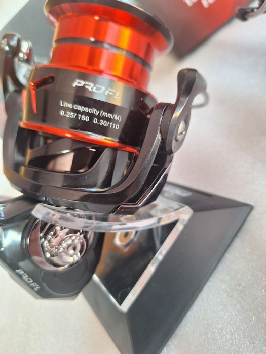 Set 2 Feeder Pro Fl THRONE METHOD FEEDER MF6000 Long Cast