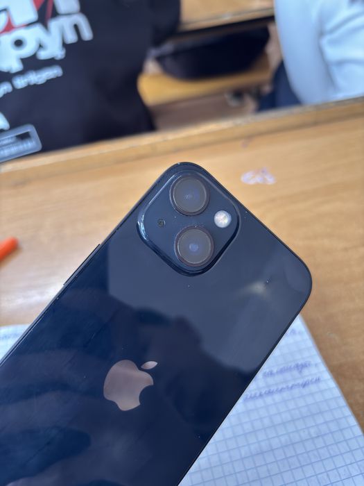 Iphone 13 в хорошем состояний