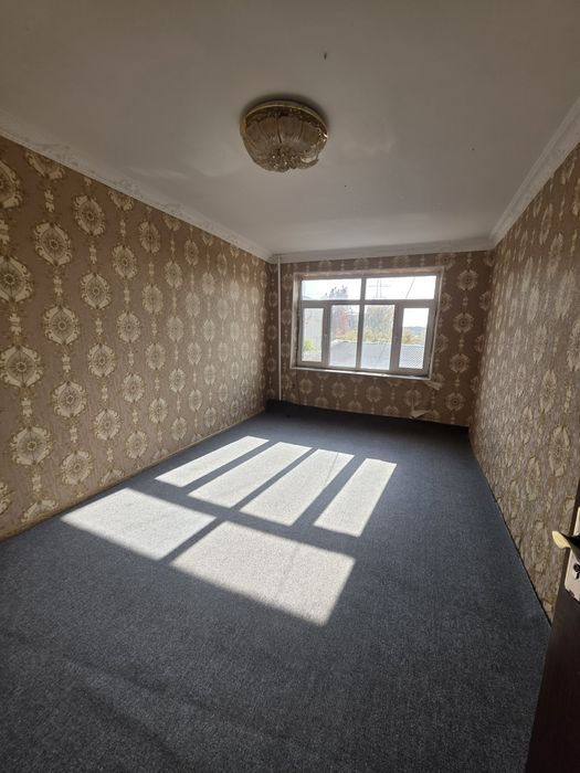 Frunzi Atlas orqasiga 2 xona 3 etaj