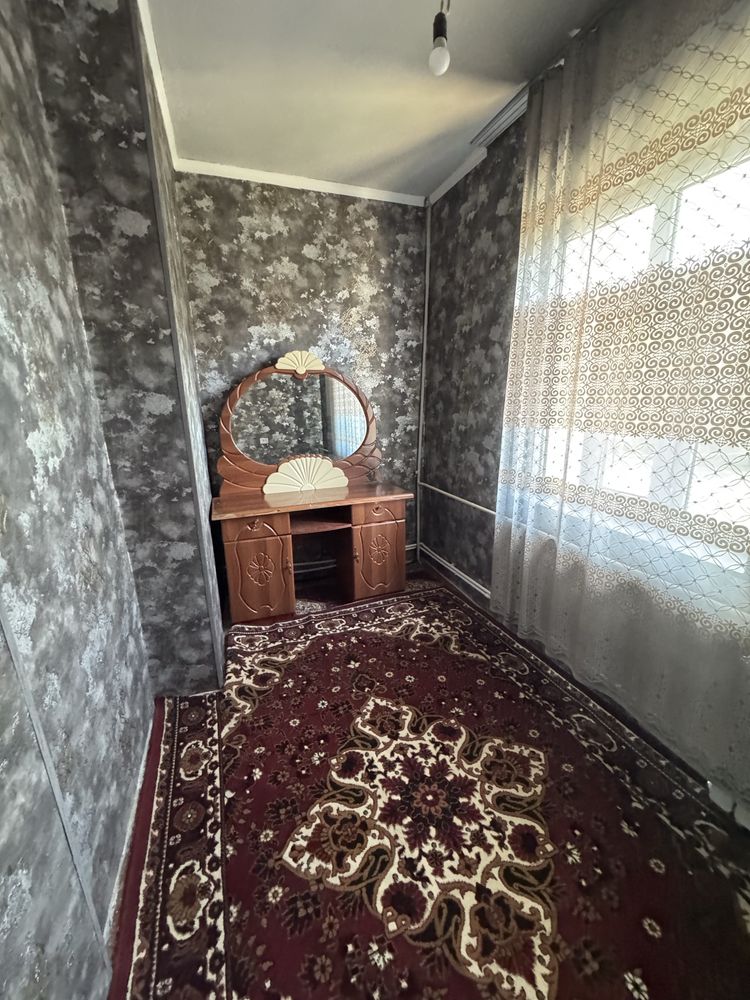 Kivartira 5 da 13 chi maktab yonida
