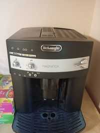 Aparat de cafea Delonghi