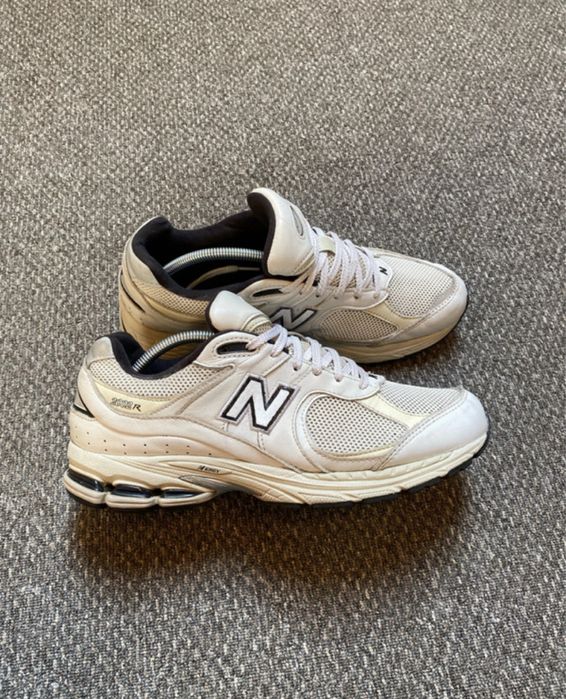 New Balance 2002R marime 45