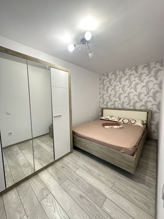 Apartament 3 camere, renovat, mobilat- zona Buium, Scoala 7