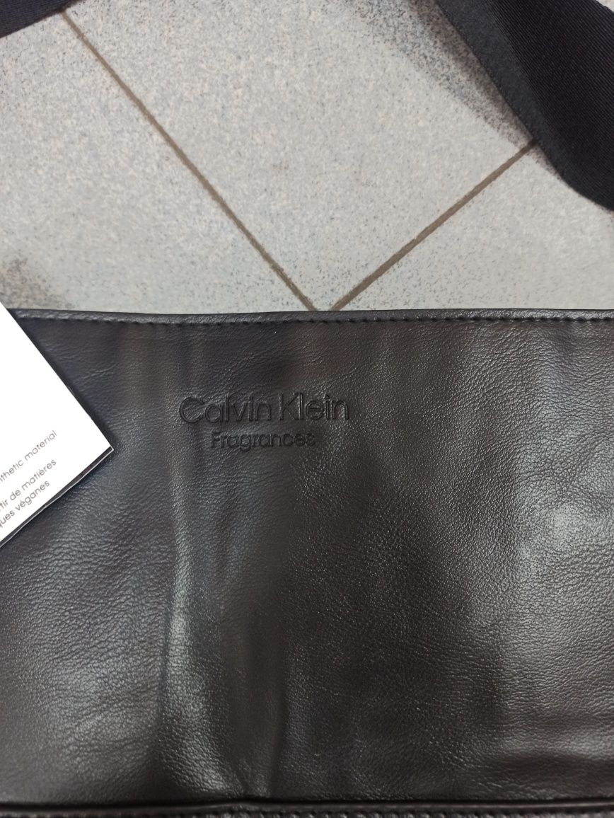 Чанта  Calvin Klein от еко кожа