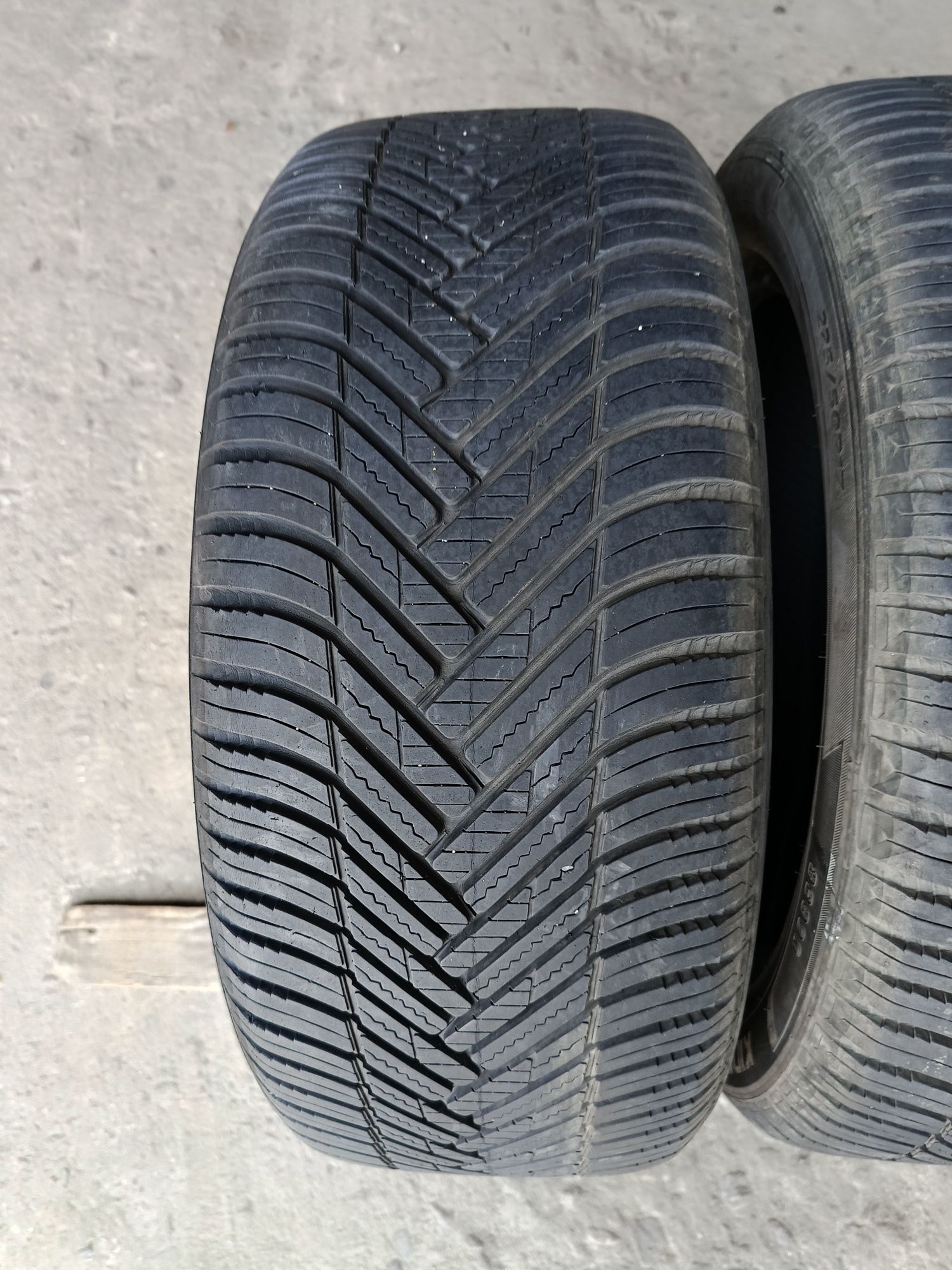 Всесезонни гуми -2021г-17цола-225/50-1бр.-85лв."HANKOOK"