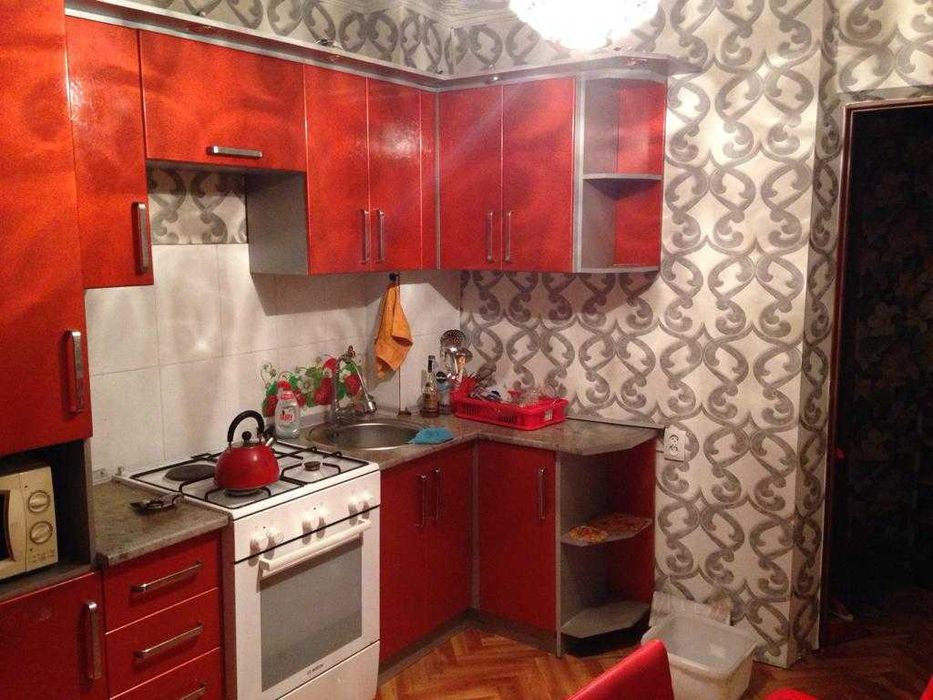 Продам 2-х, Центр, Ксения Империя