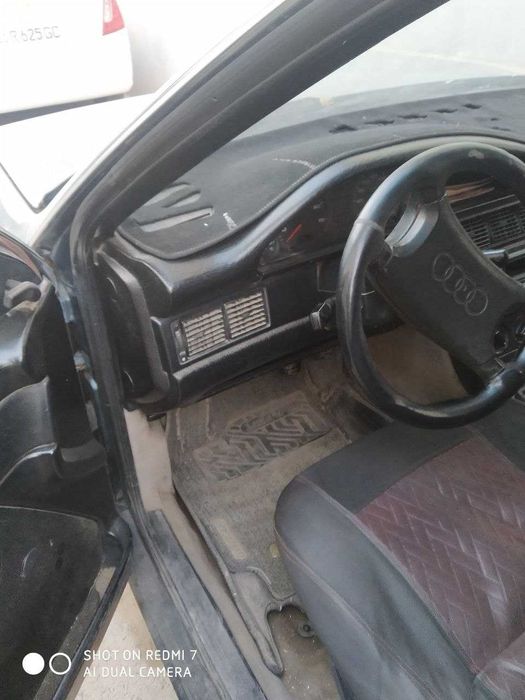 Audi 100 сотилади