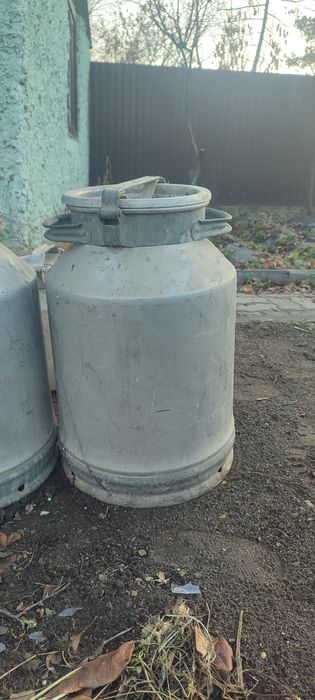 Фляги и кастрюли