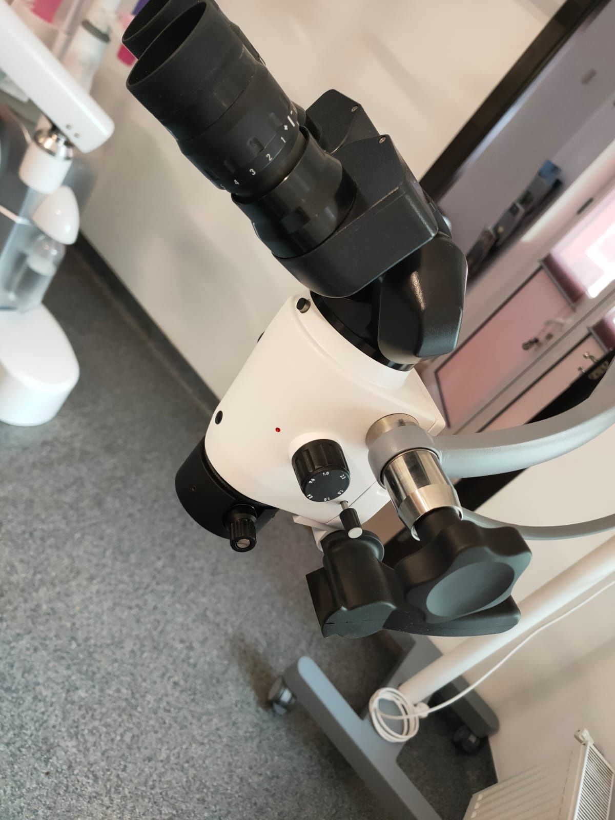 Microscop endo stomatologic dentar Seliga Smart Optic NOU