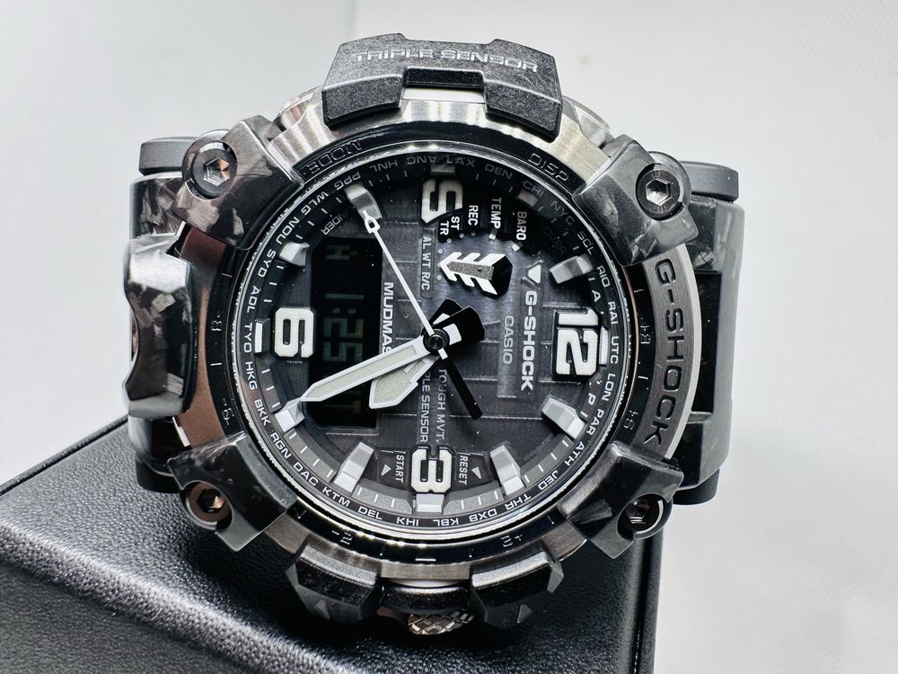 *Чисто Нов* Casio G-Shock GWG-2000-1A1JF Mudmaster *Triple Black*