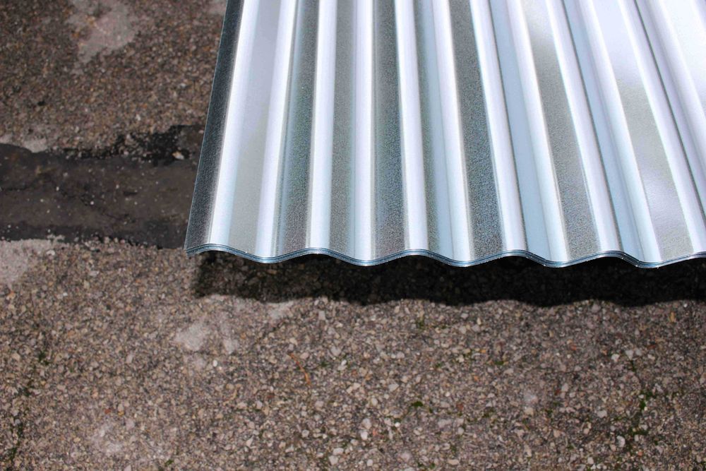 Вълнообразна поцинкована  и пластифицирана ламарина