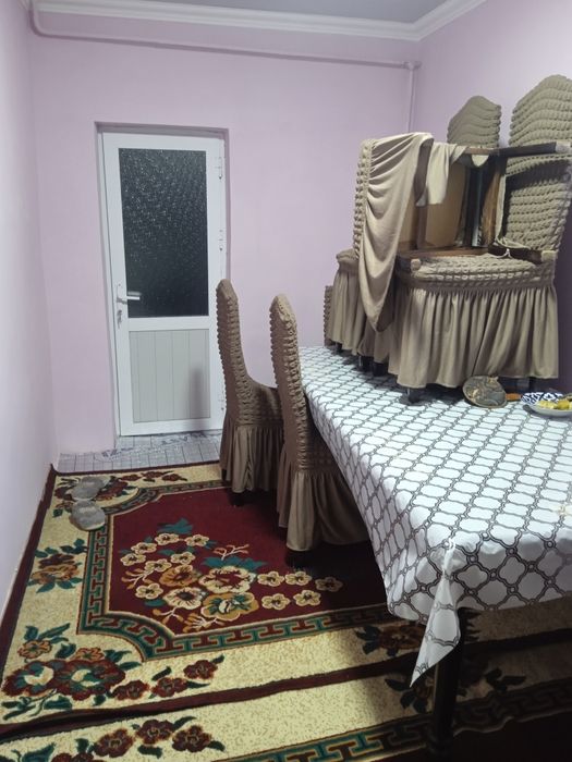 Uy sotiladi yangiyol shaxrida sentrda