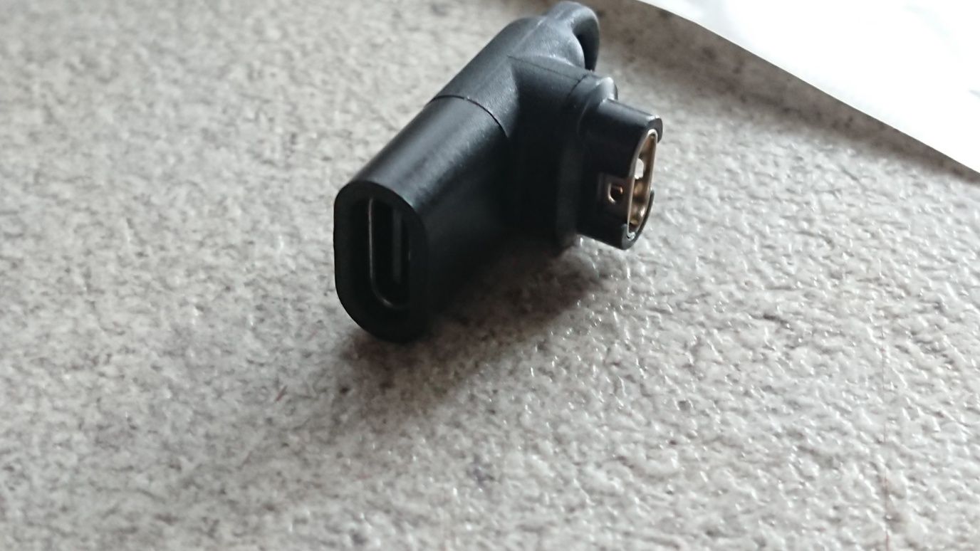 Adaptor mufa de la type c la Garmin 4 pini unghi de 90 grade