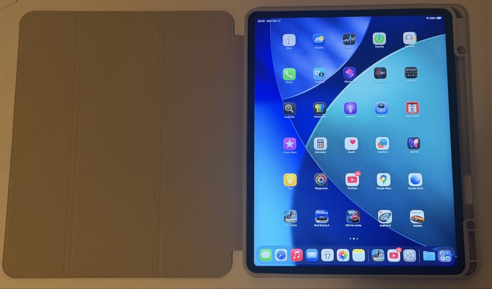 Apple iPad Pro 12.9-inch gen. 6 M2 Cellular husa pencil MDM scos