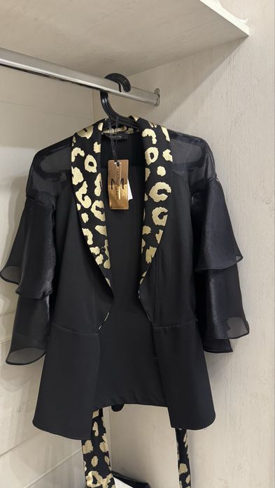 Костюм с брюками нарядный черный