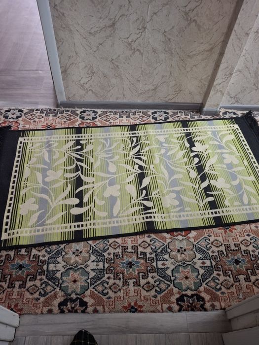 Продам коврики прикроватные