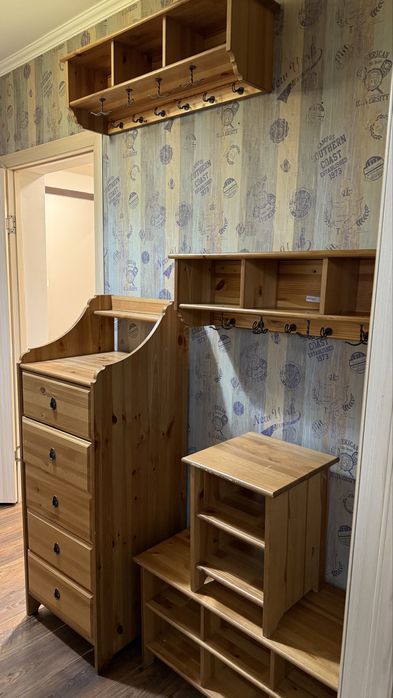 Продам прихожку состоит из 5 предметов