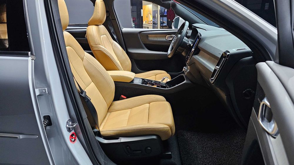 Volvo XC40 B4 Inscription   26