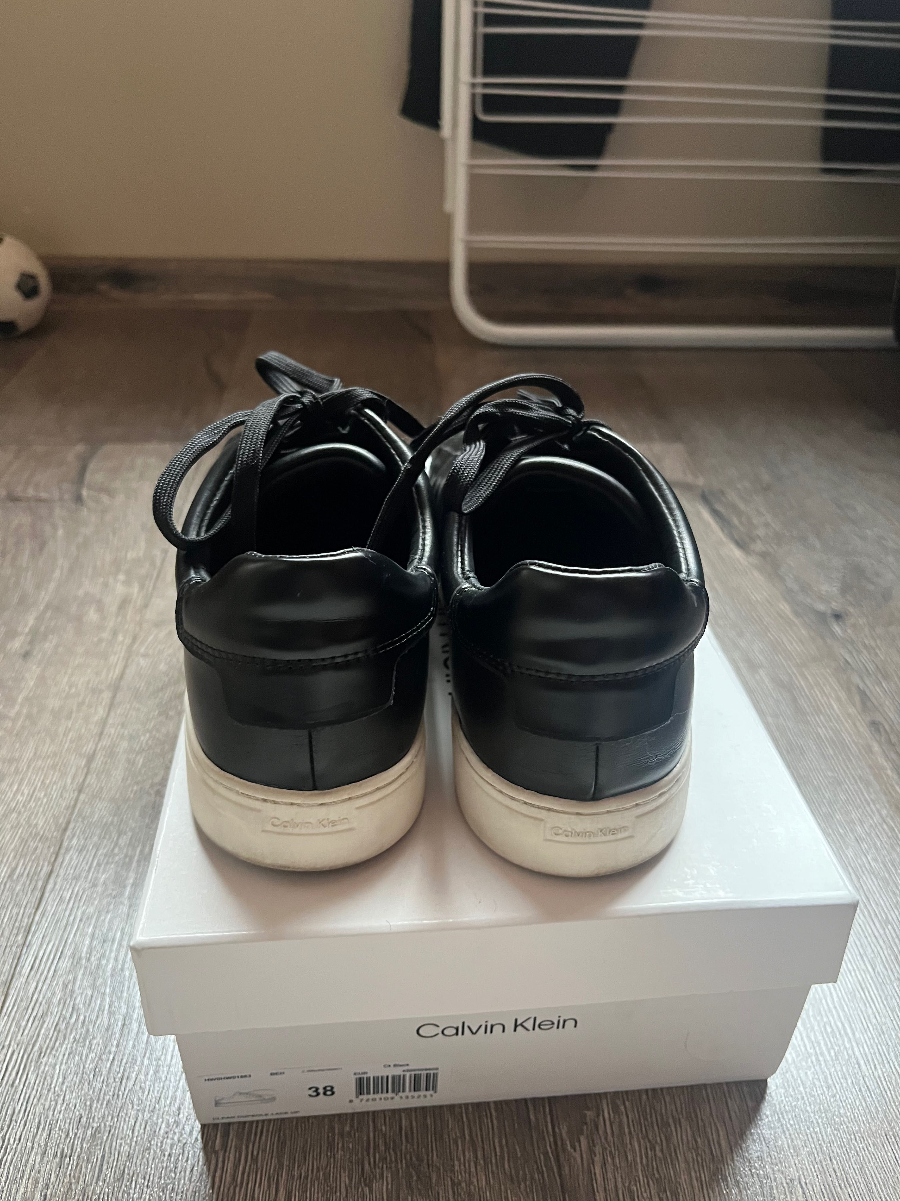 Спортни обувки Calvin Klein, естествена кожа
