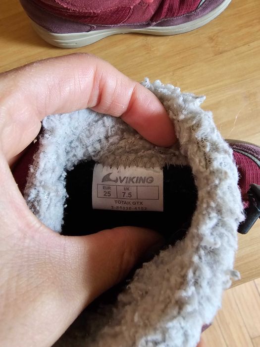 Детски ботуши Viking 25 номер, непромокаеми. 30лв