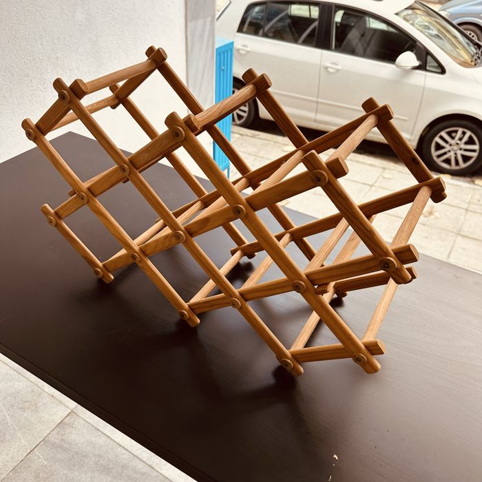 Скандинавска дървена стойка за вино – винтидж, разтегателна (Швеция)