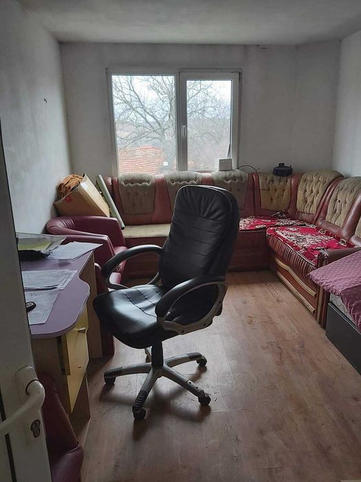 Дава се под наем Промишлена сграда в с. Балкански, Област Разград - 10000 кв.м за 867 € - Снимка #7