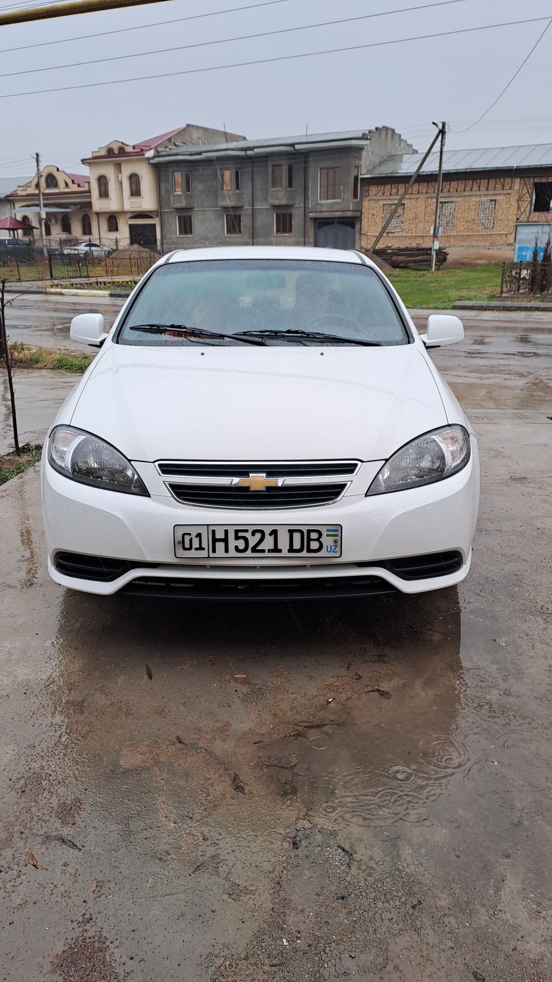 Продается автомобиль  Lacetti 2