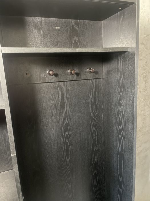 Продам прихожую Б/У