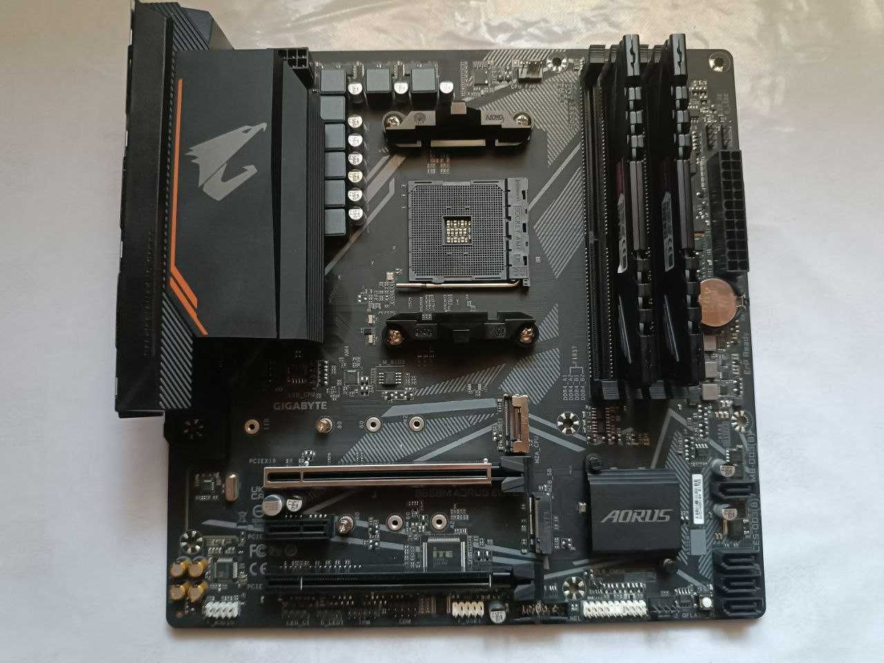 Комплект МП и ОЗУ: B550 AORUS ELITE и Killsire DDR4 3200 MHz 16 ГБ