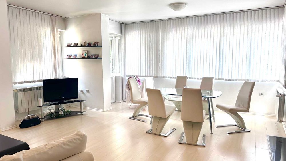 Продава се Тристаен апартамент в София, Иван Вазов - 98 кв.м за 5256 €/кв.м - Снимка #1