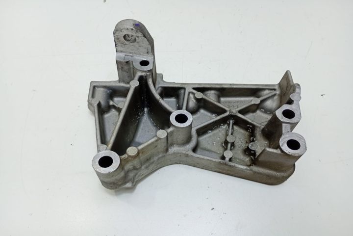 Suport motor 112317173R Dacia Duster  seria