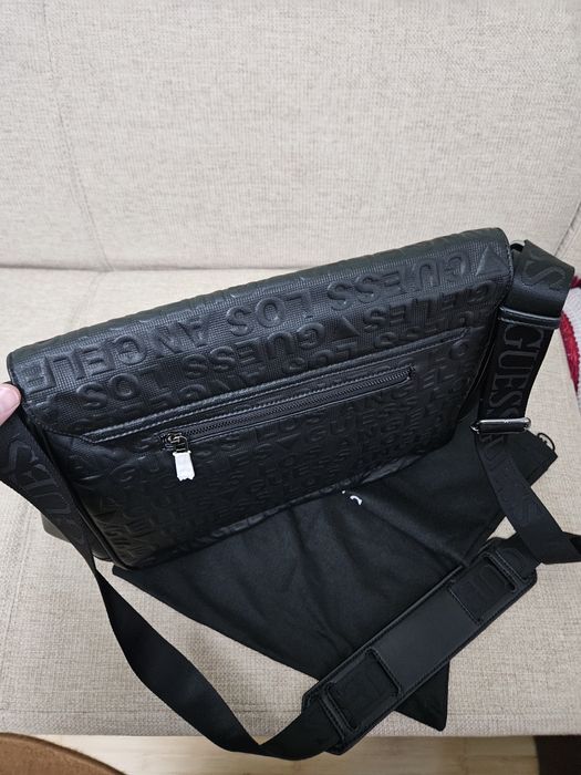 Geantă de umăr Laptop GUESS produs original cu certificat