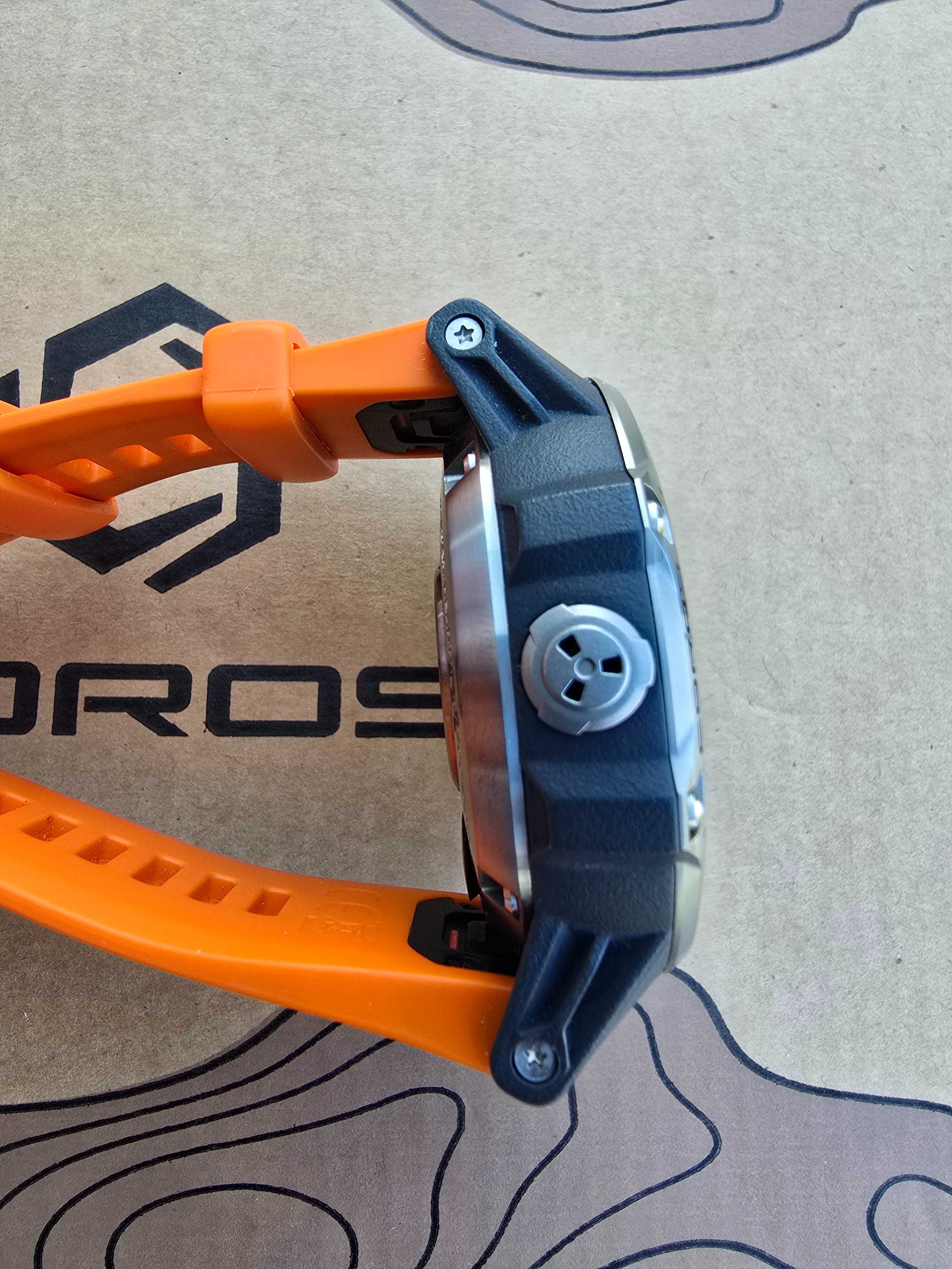Продавам GPS часовник COROS Vertix