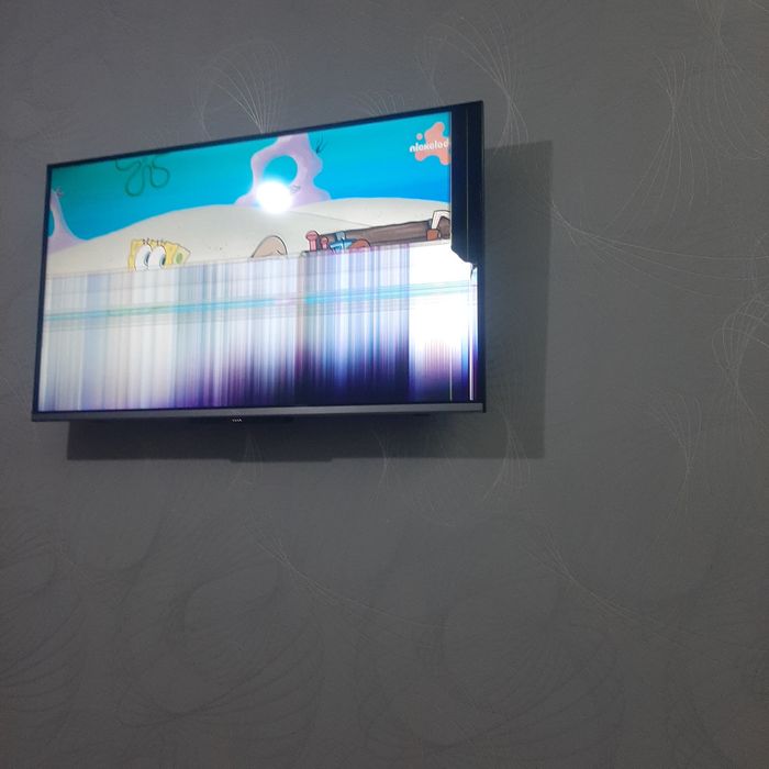 Телевизор TCL смарт тв на запчасти