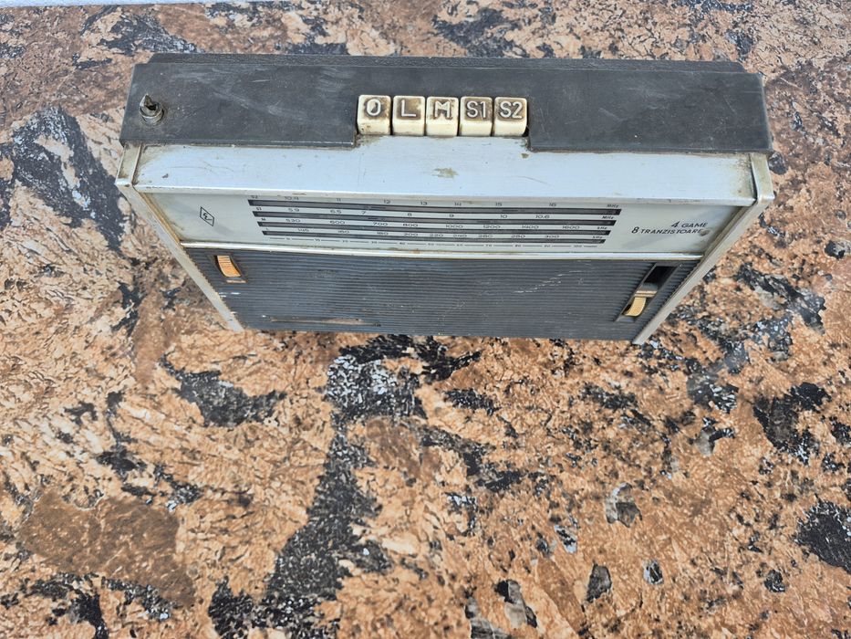 Radio receptor portabil marca Albatros S681T fabricat de Electronica