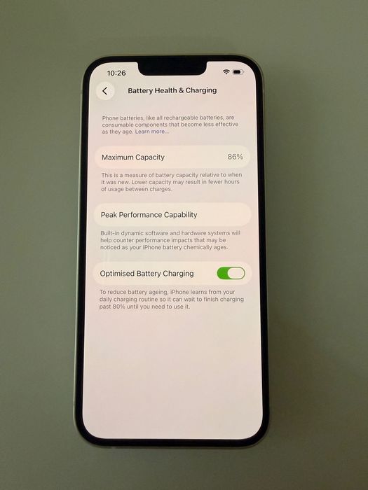iPhone 14 256GB Бял + слушалки