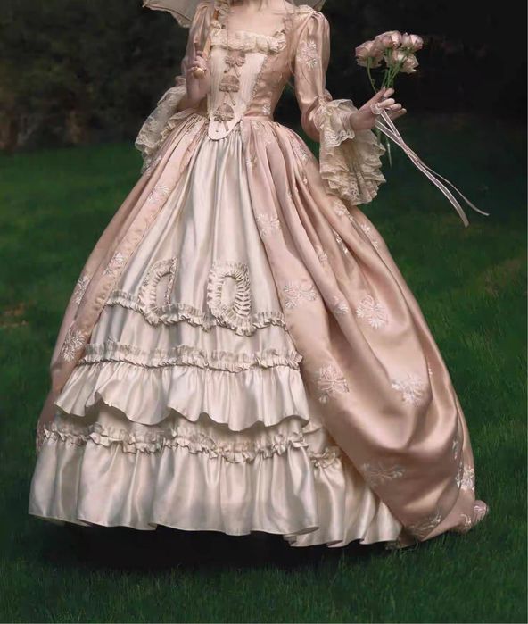 Прокат платья Rococo Medieval