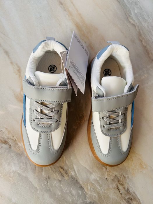 Adidasi NOI pentru baieti