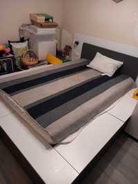 Ново, здраво, комфортно легло с размери 140/210 с гардероб и ТВ шкаф