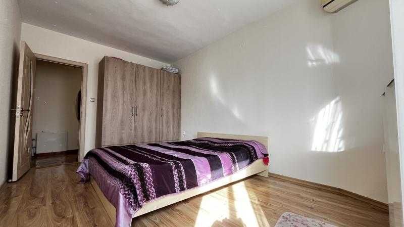 Двустаен апартамент в Славейков