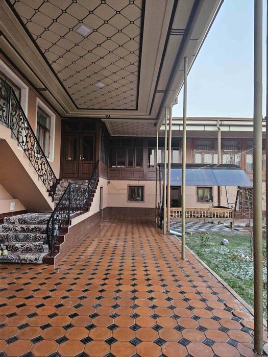 Гузал махаллада 6 сотох, 11 хоналик ховли сотилади