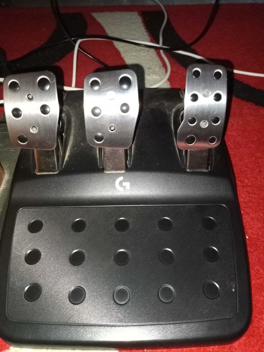 Logitech g923 с педали и лост