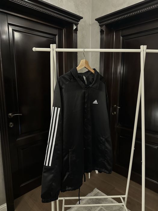 Geaca Adidas oversized