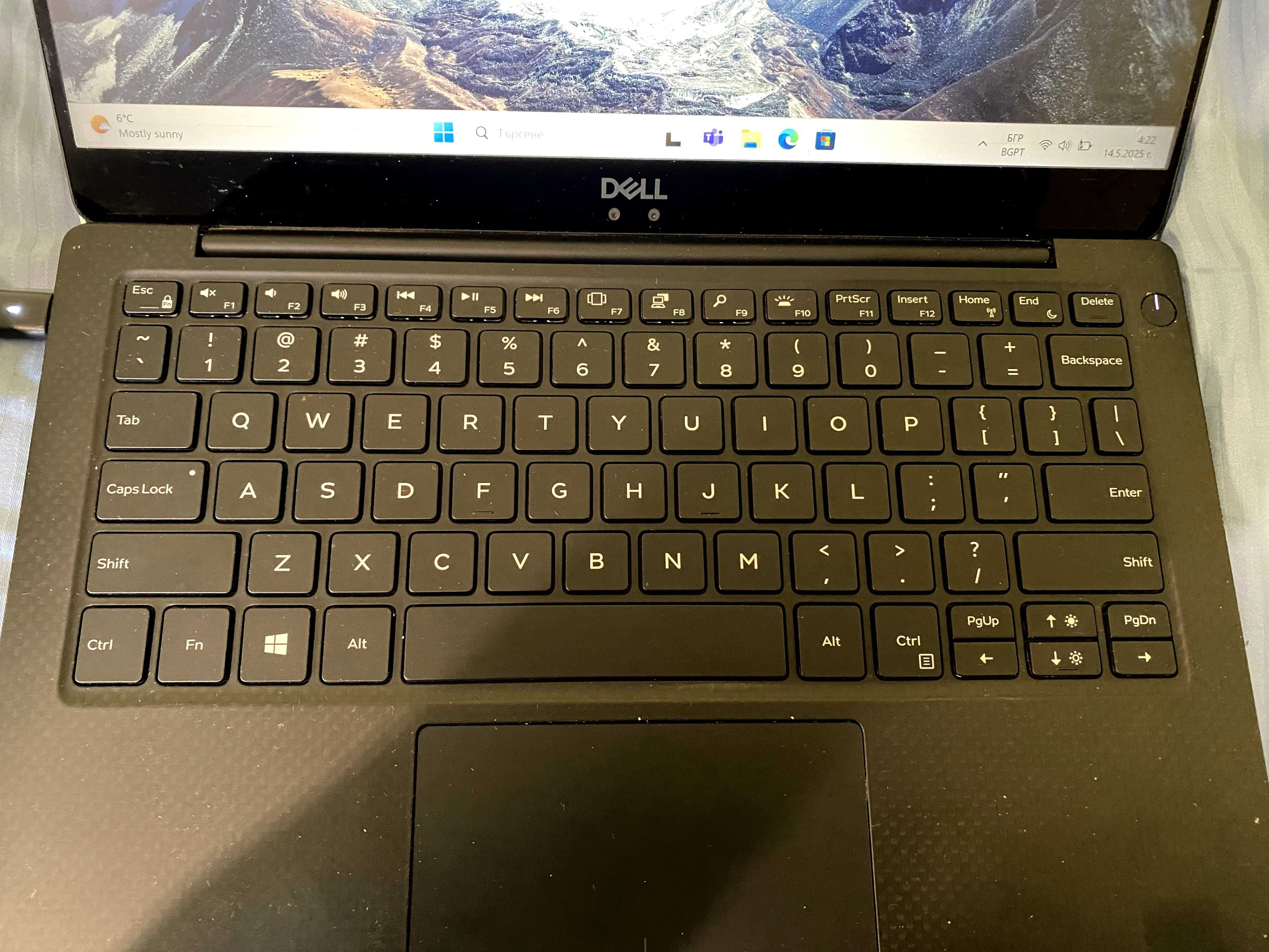 DELL XPS model P82G
