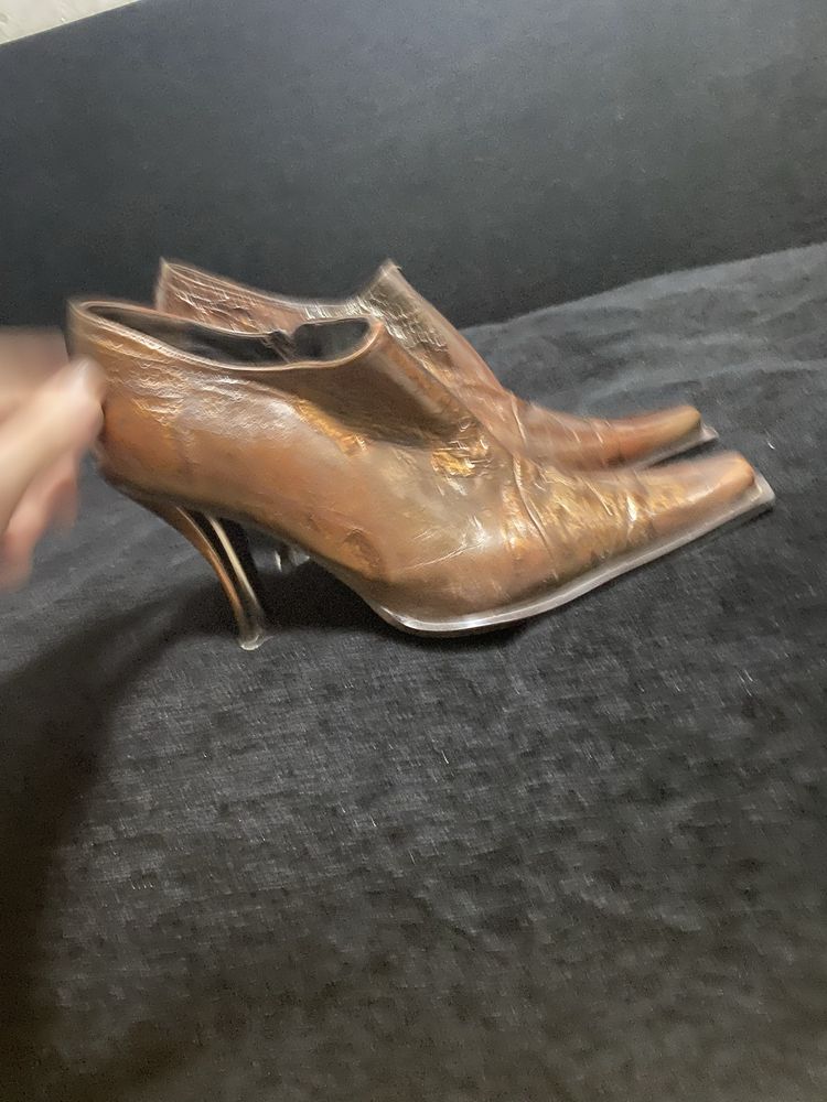Продам одежду обувь