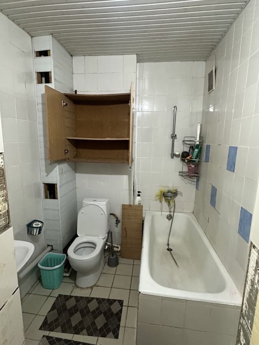 Продается дом., двухкомнатная квартира., сергели 2., бывш.общежитие